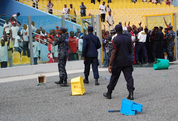 Crowd violence remains a serious threat to the development of football in the country. 