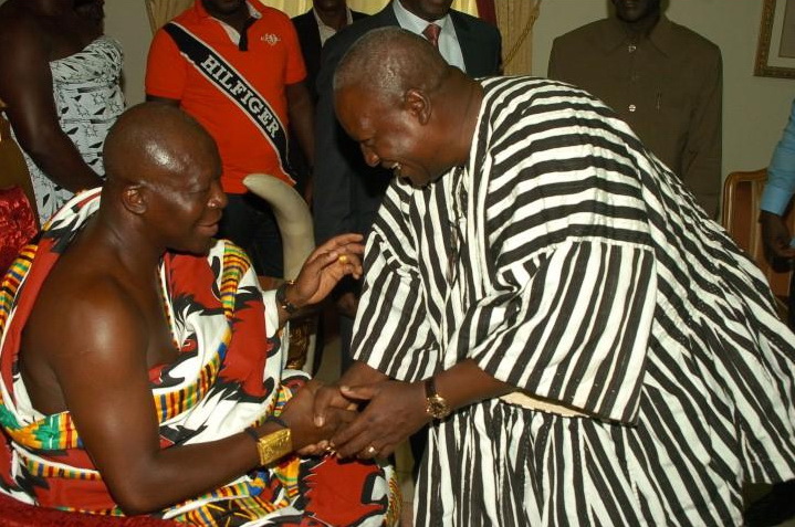 Otumfuo Osei Tutu II and President Mahama during the latter's visit to Manhyia in 2012