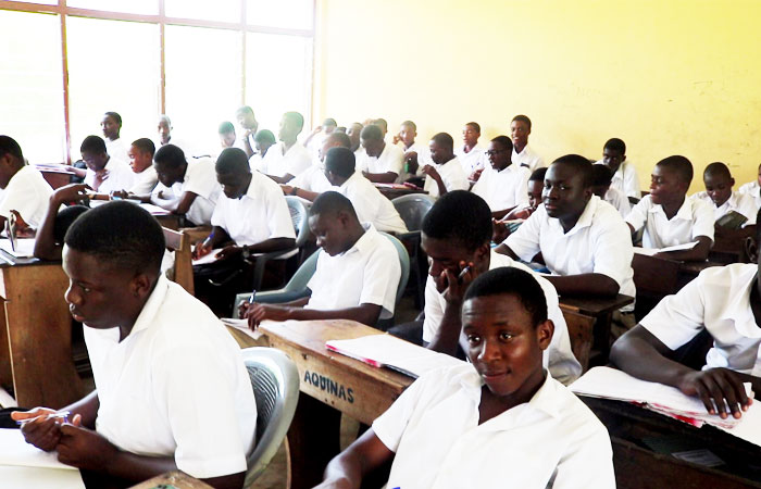 Classrooms congested due to free SHS - Graphic Online