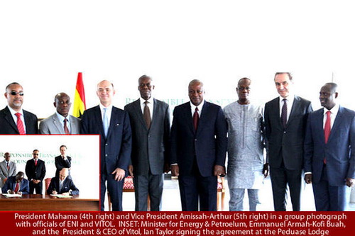 Flashback: A group photo of officials (government and Operators) at the signing ceremony in 2015.