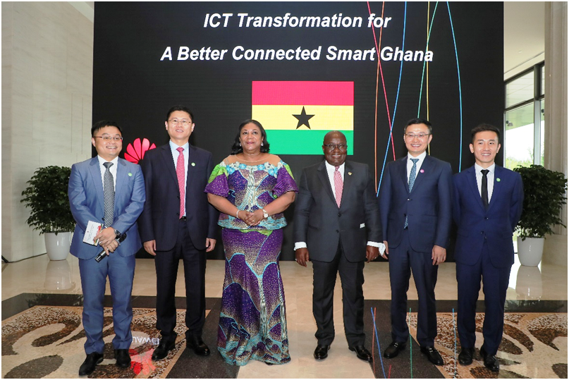 President Nana Akufo-Addo (fourth from left), Yi Xiang (second from right), and Li Peng, President of Huawei Southern Africa Region (second from left) 