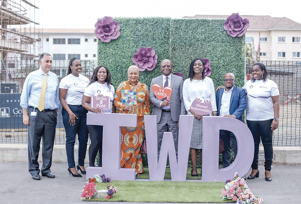 Rev. Joyce Aryee (4th left) with other management members of Vivo Energy Ghana