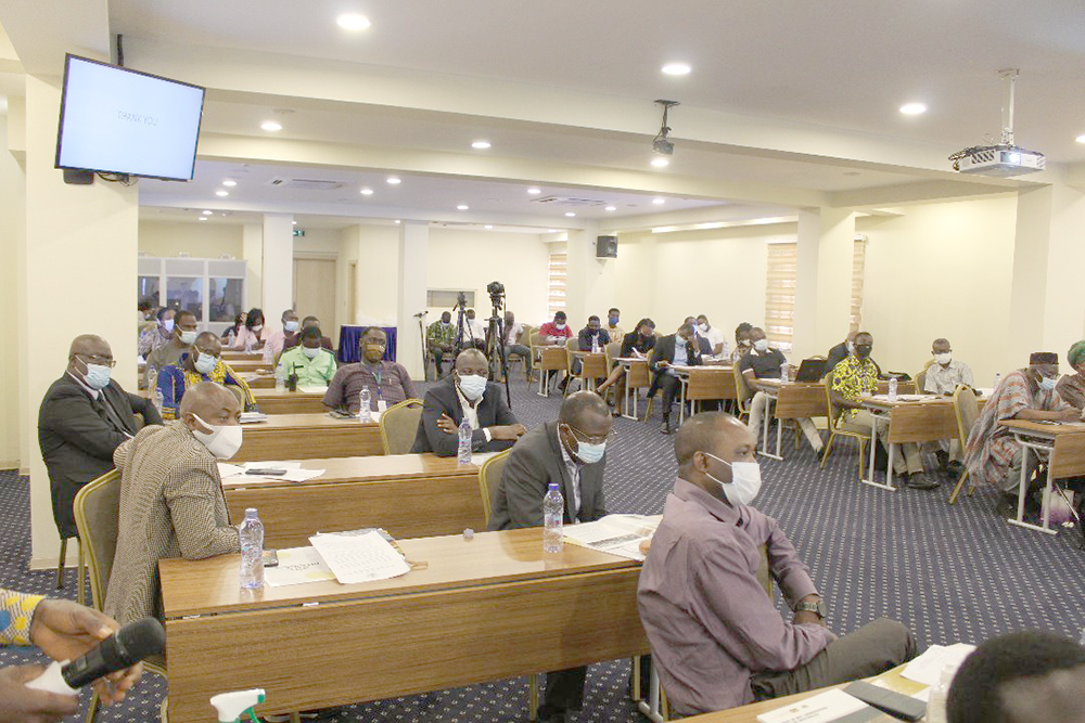 Some participants at the roundtable  