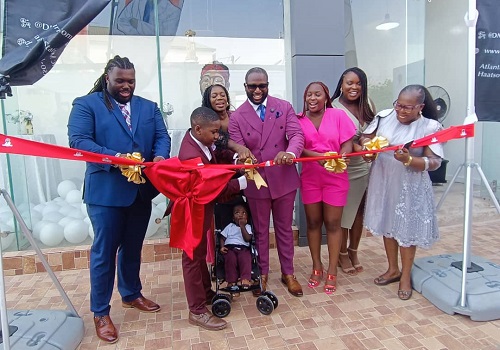 Dr. Curry's Dental Clinic expands to Ghana