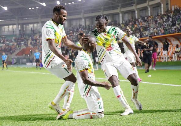 Some Malian players celebrating their victory