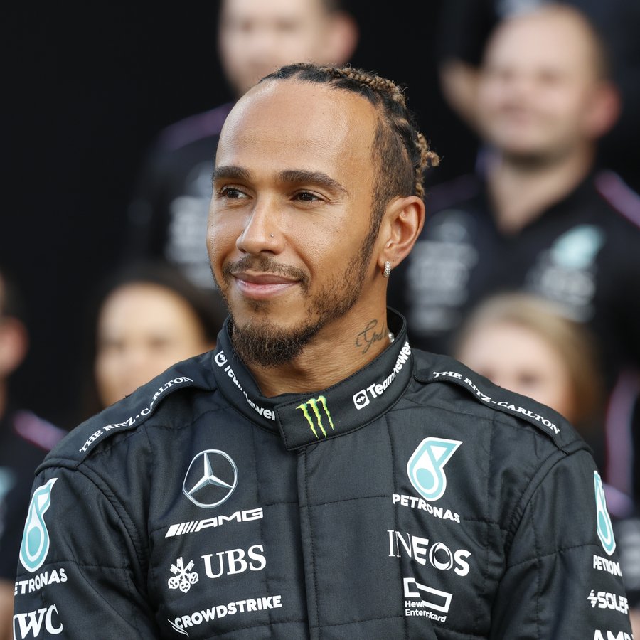 Lewis Hamilton confirms move to Ferrari from Mercedes