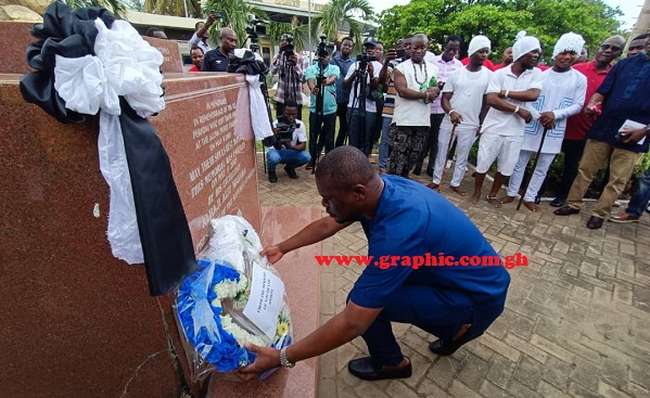 Ministry of Youth and Sports holds ceremony to remember May 9 Stadium Disaster