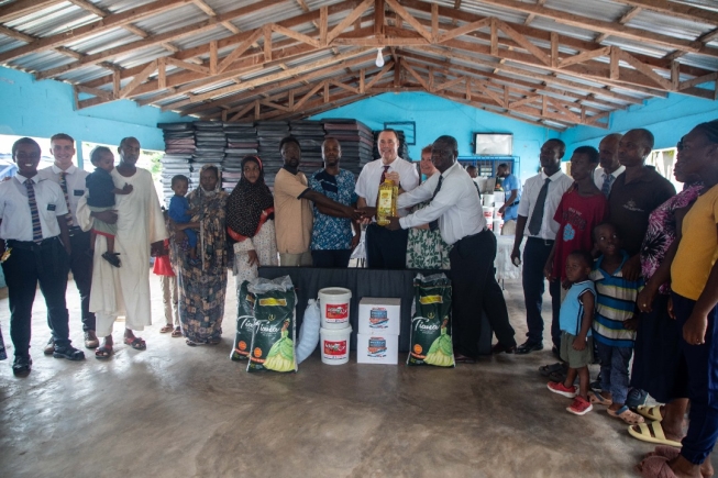 Latter-day Saints Church Extends Support To Krisan Refugee Camp In 