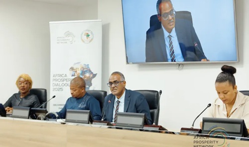 Sidig Faroug Eltoum, Chief Executive Officer of the Africa Prosperity Network (APN) (2ns right), Chief of Staff at the African Continental Free Trade Area (AfCFTA) Secretariat, Mr Rui Pedro Afonso Livramento (2nd left), Stephanie Diatta, Chief of Partnerships and International Relations at the APN Secretariat (right) addressing members of the press