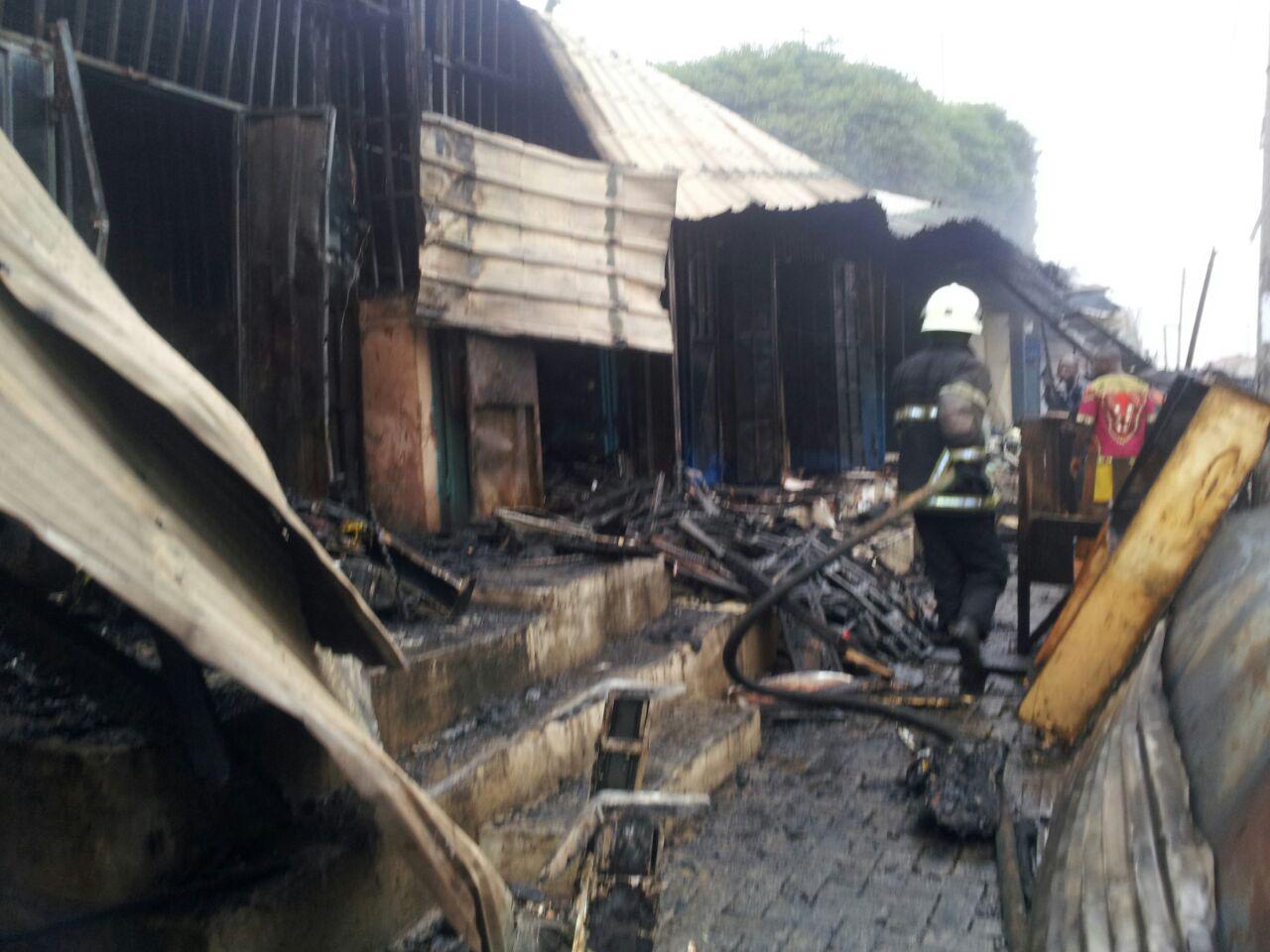 PHOTOS: Fire guts portions of Kumasi Central Market - Graphic Online